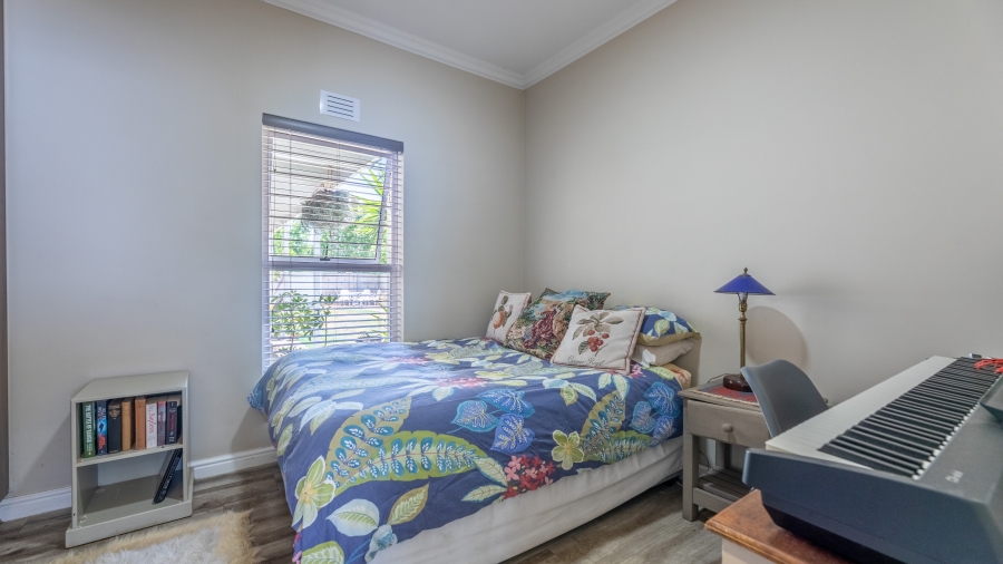 3 Bedroom Property for Sale in Sunningdale Western Cape